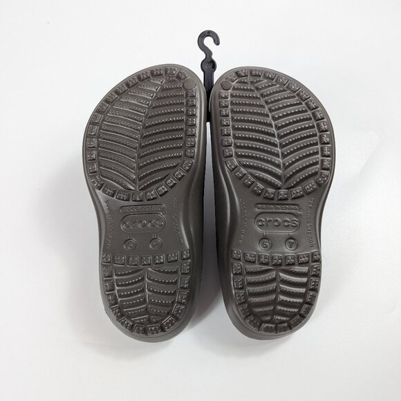 Crocs Scutes Slides Sandals Chocolate Brown Unisex Size Mens 5 Womens 7 NWT - Picture 3 of 4